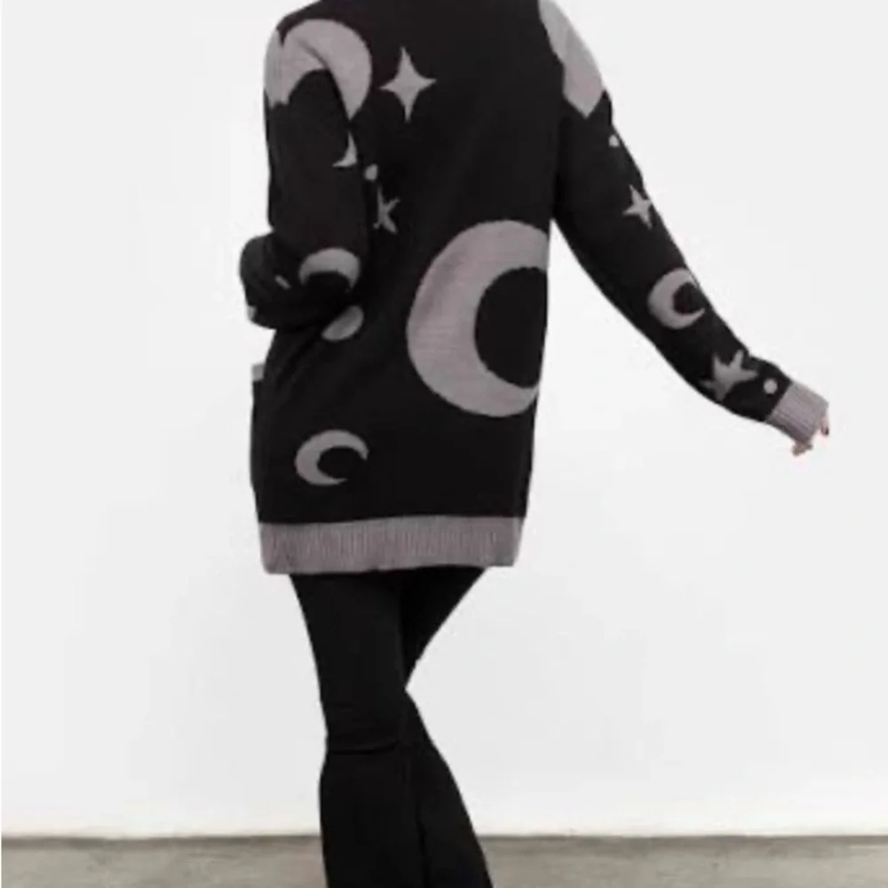 REMOVING FROM APP SOON Disturbia Stellar cardigan. Xl/2xl - Picture 2 of 4